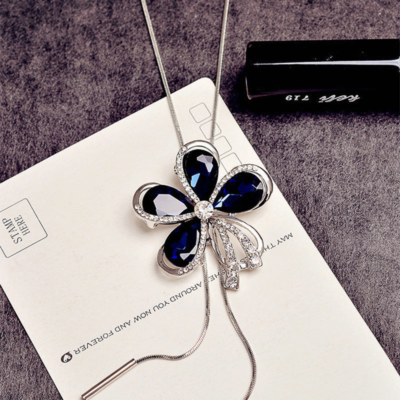 Crystal flower wild pendant necklace